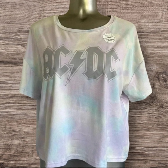 🆕Women’s AC/DC  Crop Top - Picture 6 of 15